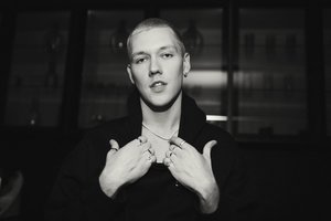 Dainininkas Norbertas pristato naują dainą „Jausti tave“: „Ji apie naujai užgimusius jausmus“