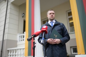G. Landsbergis: galėtume svarstyti riboto galiojimo gynybos mokestį