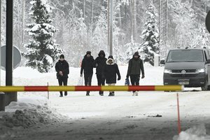 Suomijos policija: dešimtys iš Rusijos atvykusių prieglobsčio prašytojų gali kelti grėsmę saugumui