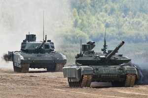 Nerimą kelianti žinia: Rusijos kariuomenė gavo naują moderniausių tankų partiją – jie dar ir buvo patobulinti