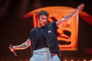 Vaidas Baumila sudrebino Kauno „Žalgirio“ areną: gerbėjai šėlo pagal populiariausias dainas