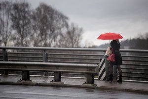 Pavasariški orai atsitraukia: atkeliauja perkūnijos lydimi lietaus debesys, o po to – staigus atvėsimas