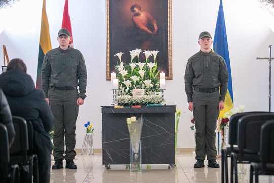 Vilniuje atsisveikinta su tarnavusiu ir žuvusiu Lietuvos savanoriu Tadu Tumu.<br>O.Gurevičiaus/Eltos nuotr.