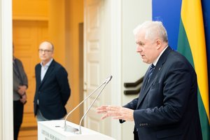 A. Anušauskas: gavau premjerės pasiūlymą užleisti vietą, jis buvo netikėtas, „aš tos rokiruotės atsisakiau“
