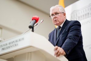 Negali patikėti A. Anušausko „nuėmimo“ aplinkybėmis: ištarta frazė gali virsti dar didesniu skandalu?