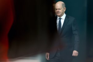 Olafas Scholzas paragino skubiai nutraukti ugnį Gazos Ruože