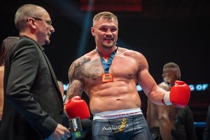 S. Maslobojevas ir vėl šventė pergalę – prireikė tik dviejų raundų