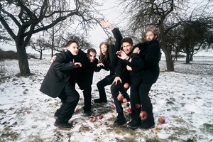 Grupė „Abudu“: apie obuolius, naują dainą įkvėpusius stiprius jausmus ir būsimą albumą