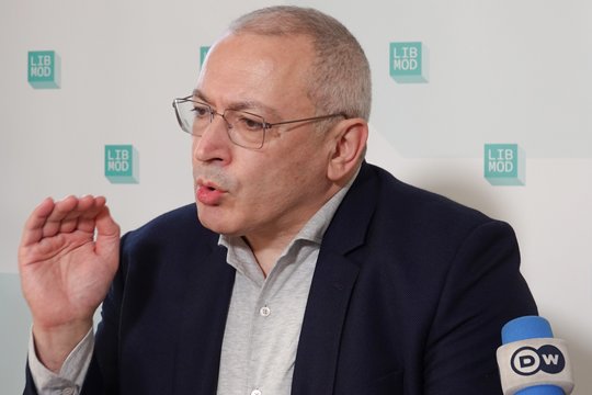 M. Chodorkovskis.