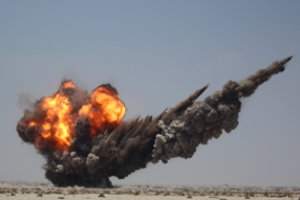 JAV smogė dronams ir raketoms, esančioms hučių kontroliuojamose Jemeno teritorijose