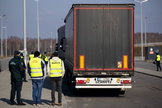 Lenkijos ūkininkų blokada pasienyje su Lietuva.