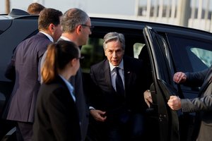 A. Blinkenas vėl vyksta į Izraelį