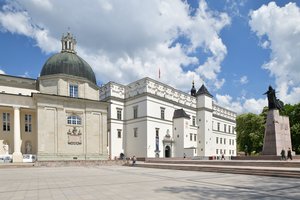 Vilniaus televizijos bokšto galerijoje skambės J. S. Bachas, Valdovų rūmuose – oratorija, skirta Lietuvos globėjui