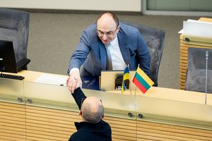 Iš Seimo kanclerio posto verčiamas M. Gelbūda: priekaištai nepagrįsti faktais