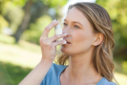 Bronchų (bronchinė) astma arba tiesiog astma (šis terminas dabar naudojamas dažniausiai) – lėtinė uždegiminė kvėpavimo takų liga, pasireiškianti švokštimu, kosuliu, dusuliu, kvėpavimo sunkumais.