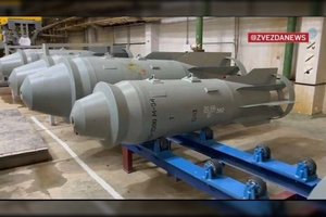 Rusija skelbia pradėjusi masinę sunkiųjų bombų gamybą – tačiau tai kelia vieną klausimą