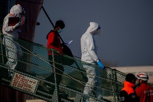 Į Lampedūzą vėl plūstelėjo migrantai