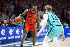 Įspūdingą spurtą surengęs „Rytas“ antrąkart Vilniaus derbyje parklupdė „Wolves“