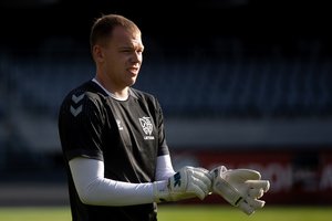 Pokyčiai Lietuvos futbolo rinktinėje: dėl mamos netekties komandą paliko vartininkas