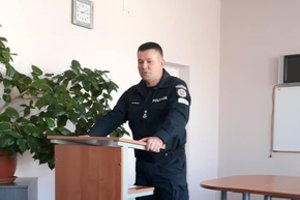 Greitį smarkiai viršijęs Šalčininkų policijos vadas mėnesiui prarado teisę vairuoti