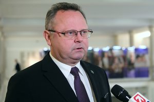 Iš Lenkijos – replikos Rusijai: apkaltino ambasadorių „dezertyravus iš pareigų“