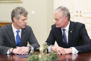 Seimo VSD pranešėjo komisijos išvados: D. Jauniškis talkino G. Nausėdai, prezidentas pažeidė priesaikos nuostatas