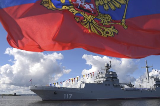 Ispanijos kariškiai beveik savaitę stebėjo Rusijos laivus savo vandenyse.