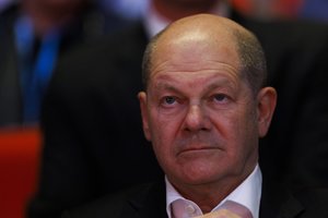 O. Scholzas: kai kurios šalys, tarp jų ir Ukraina, svarsto, kaip sėsti prie derybų stalo