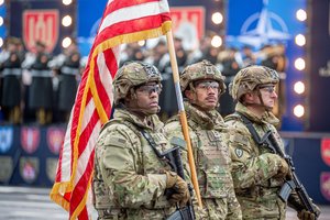 JAV skirta parama padės stiprinti kritinius Lietuvos kariuomenės pajėgumus