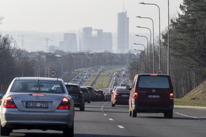 Netrukus žengsime į vasaros laiką − kodėl šis metas itin pavojingas vairuotojams?