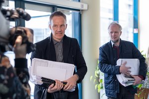 Prezidento posto siekiančio E. Vaitkaus atstovai VRK pateikė per 31 tūkst. parašų