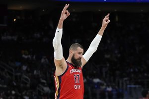 „Pelicans“ palaužė „Bucks“, o po pergalės J. Valančiūnas sulaukė pagyrų: „Jis buvo nuostabus“