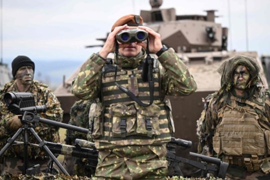 Ekspertai išaiškino, ar tarptautinė teisė leidžia dislokuoti NATO karius Ukrainoje