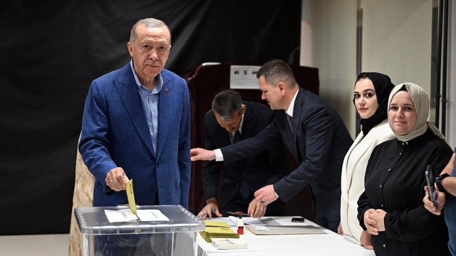 Turkijos laukia vietos valdžios rinkimai: R. T. Erdogano partijai iššūkį meta ne tik opozicija