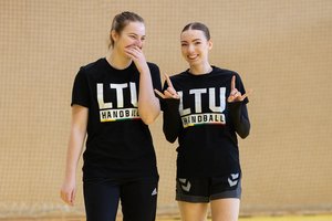 Lietuvos rankininkės stoja į lemiamą kovą dėl kelialapio į Europos čempionatą