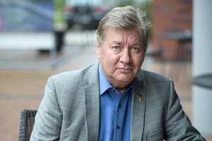 V. Tutkus pateikė prašymą atsiimti pareiškinius dokumentus dėl dalyvavimo prezidento rinkimuose