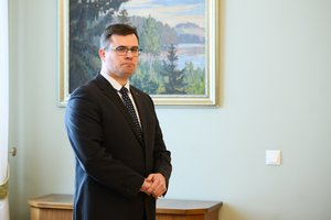 Krašto apsaugos viceministrai nesikeis: pavesta ir toliau eiti savo pareigas
