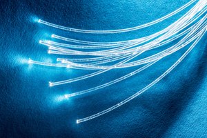 Tirpstantis Arkties ledas perbraižys interneto kabelių žemėlapį