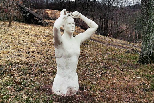 Šviesių žmonių parkelyje – ir betoninė Rūta Meilutytė