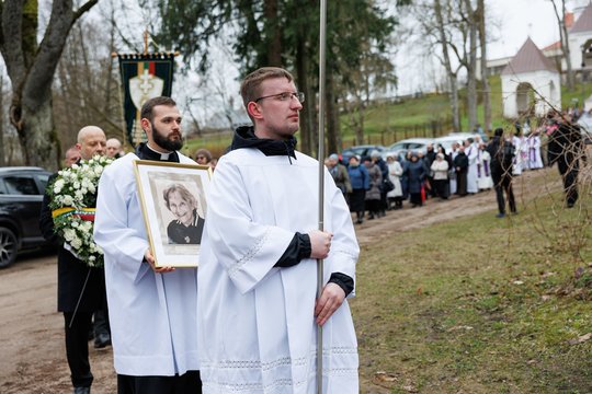  Vilniuje palaidota disidentė Nijolė Sadūnaitė.<br> V.Skaraičio nuotr.