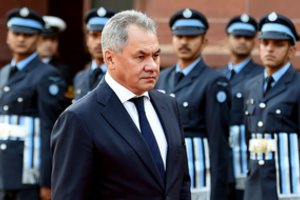 Prancūzijos ir Rusijos gynybos ministrai kalbėjosi telefonu