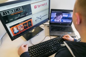 Šykštumas piniginę gali palikti ir be kelių tūkstančių eurų – jei žiūrite filmus internetu, apie tai turite žinoti