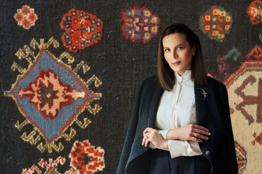 Persiškų kilimų ekspertė Laura Bohne kalbėti apie kilimus gali nenuilsdama.
