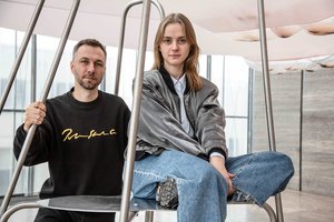 Duetas „Pakui Hardware“ Venecijos bienalėje kviečia atrasti tarpusavio susietumą