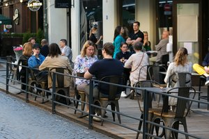 Tokios progos dar teks palaukti – verslininkai pasimokė, kad ankstyva šiluma pasitikėti neverta