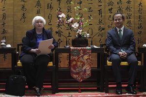 JAV iždo sekretorė: Jungtinės Valstijos ir Kinija privalo palaikyti tiesioginį ir atvirą ryšį