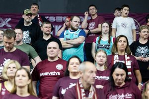 Akistatoje prieš „Rytą“ – netikėta sąjunga: „Wolves“ sirgaliai stojo palaikyti „Lietkabelio“