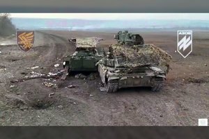 Ukrainiečiai sunaikino visą rusiškos technikos konvojų – ir dar perėmė tanką