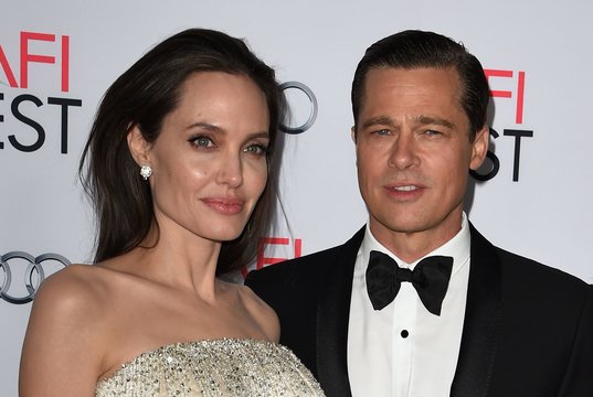 Angelina Jolie ir Bradas Pittas.