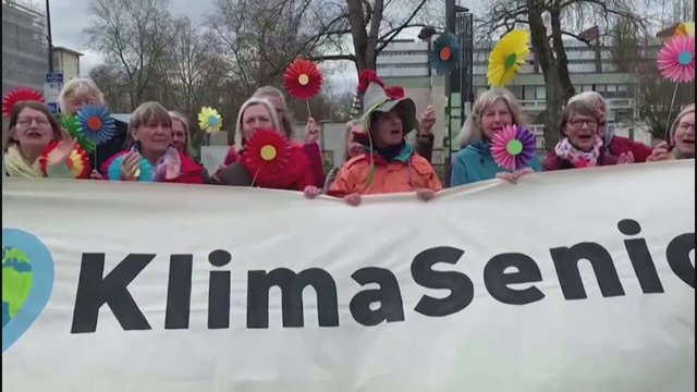 Aktyvisčių pergalė EŽTT: pripažino, kad Šveicarija nepakankamai kovoja su klimato kaita